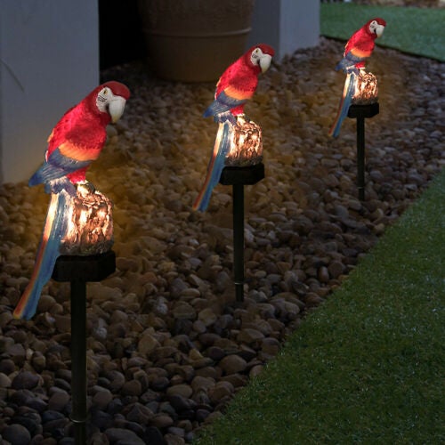 GARDEN KNIGHT™ LED Solar Powered Garden/Pathway Parrots